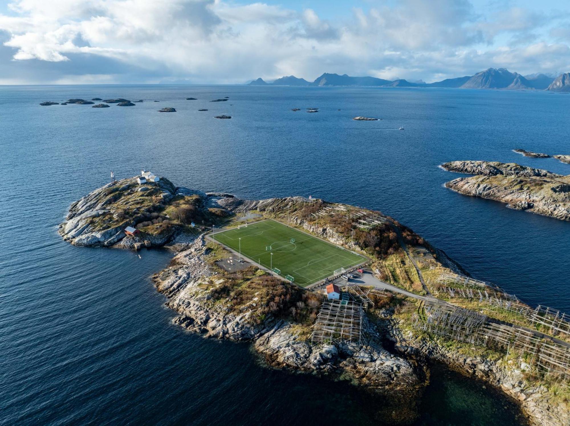 New And Modern Apartment In Henningsvaer Exteriér fotografie